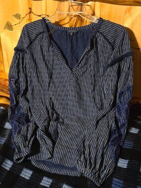 Lucky Brand Top  Size M. EUC